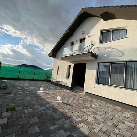 ホテル Casa Abiiani オラデア エクステリア 写真